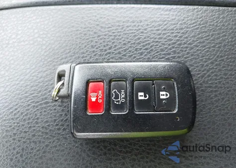 2016 Toyota Highlander Xle V6 z USA, uszkodzony, nr VIN 5TDJKRFHXGS250711